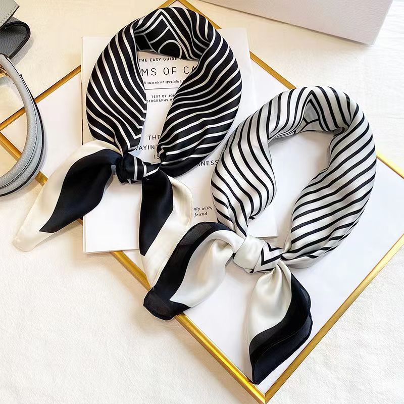 Fashion Square 70cm Black and  - Silk Tie Striped 리뷰 및 가격