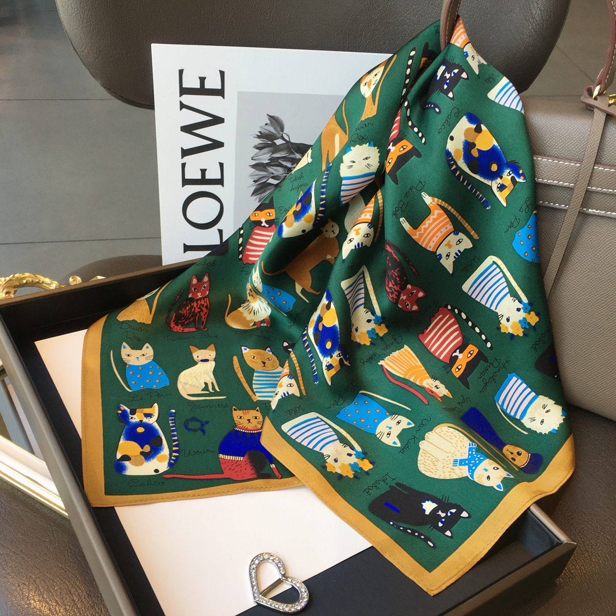 Luxury Brand 2023 Silk Square  - Silk Tie Striped 리뷰 및 가격