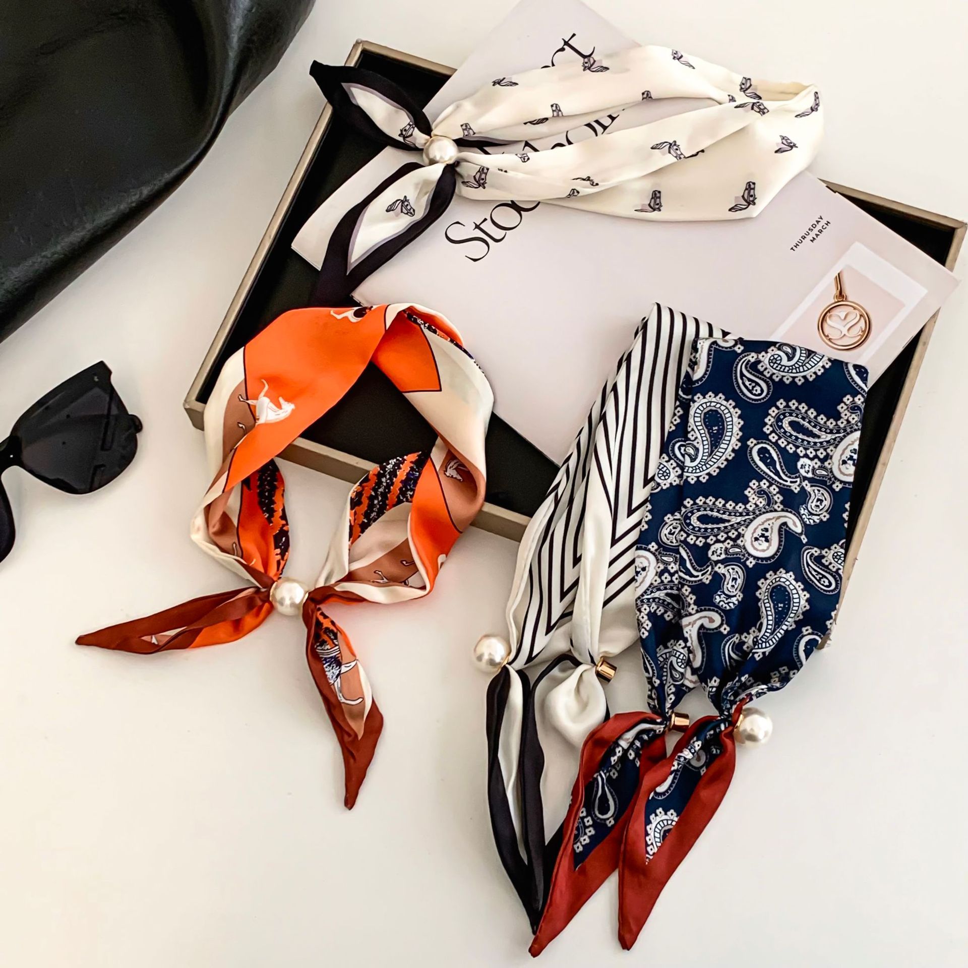 Cashew Flower Silk Scarf Effor - Silk Neck Scarf 리뷰 및 가격