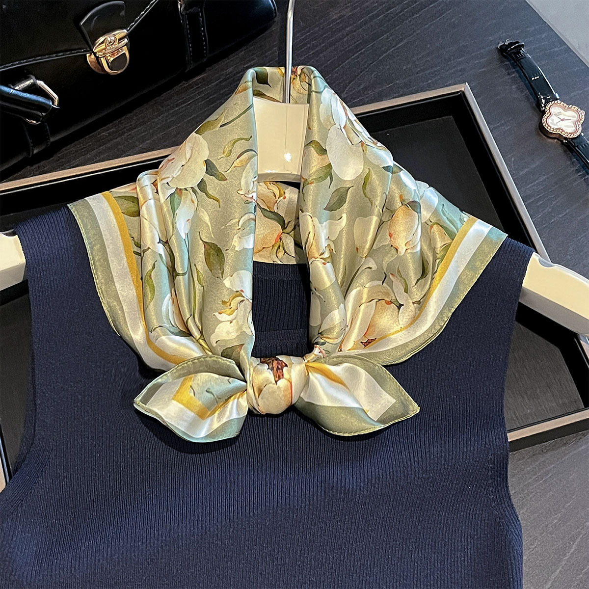 Designer Floral Square 65cm Ne - Bandana Cotton 리뷰 및 가격