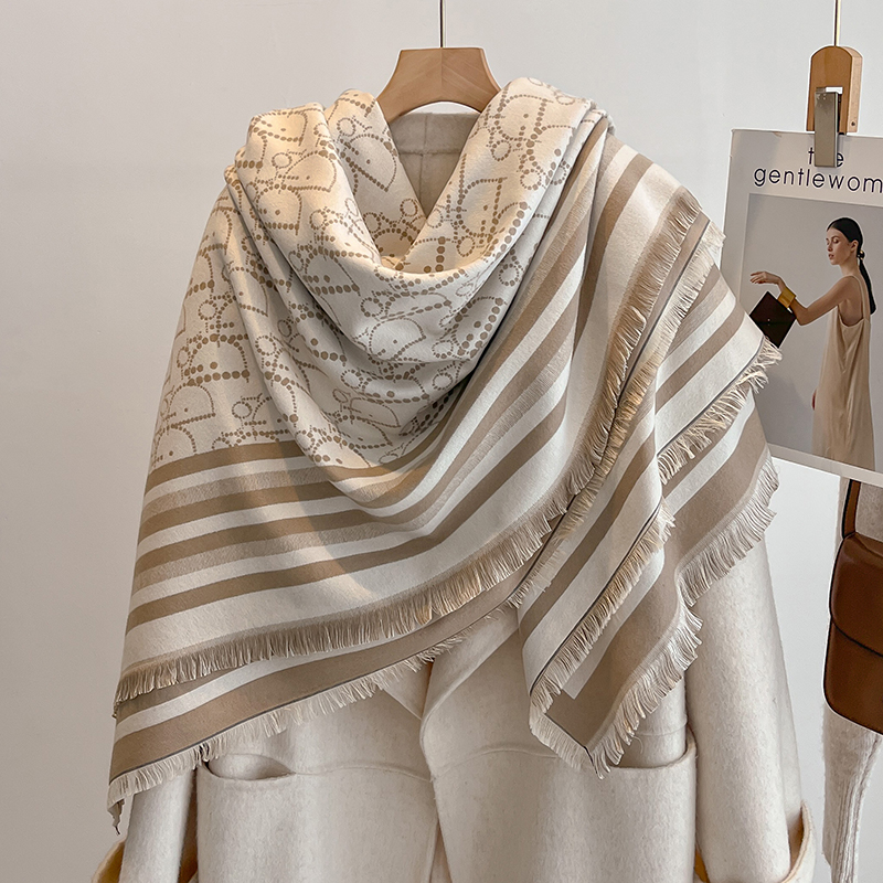 Elegant Striped Design Scarf I - Woven Scarf Blanket 리뷰 및 가격