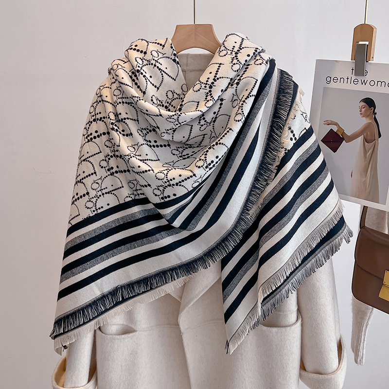 Elegant Striped Design Scarf I - Woven Scarf Blanket 리뷰 및 가격