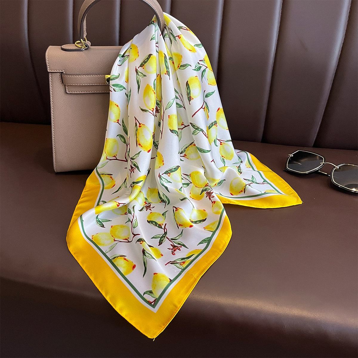 2025 New Yellow Lemon Print Sq - Scarf Silk Square 리뷰 및 가격
